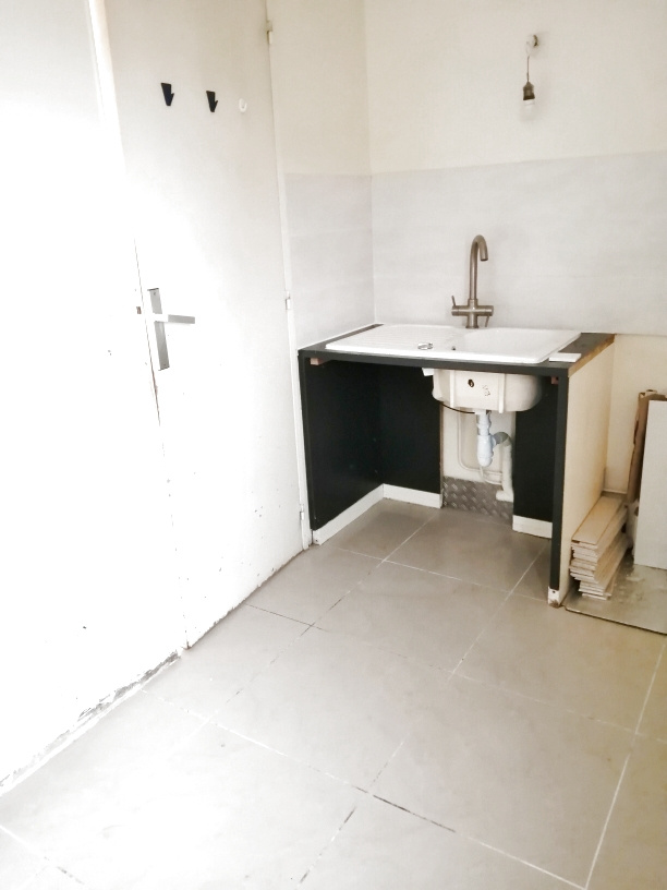 Studio à vendre à Saint Denis, 32,1 m², 1 pièce – photo 3 sur 4