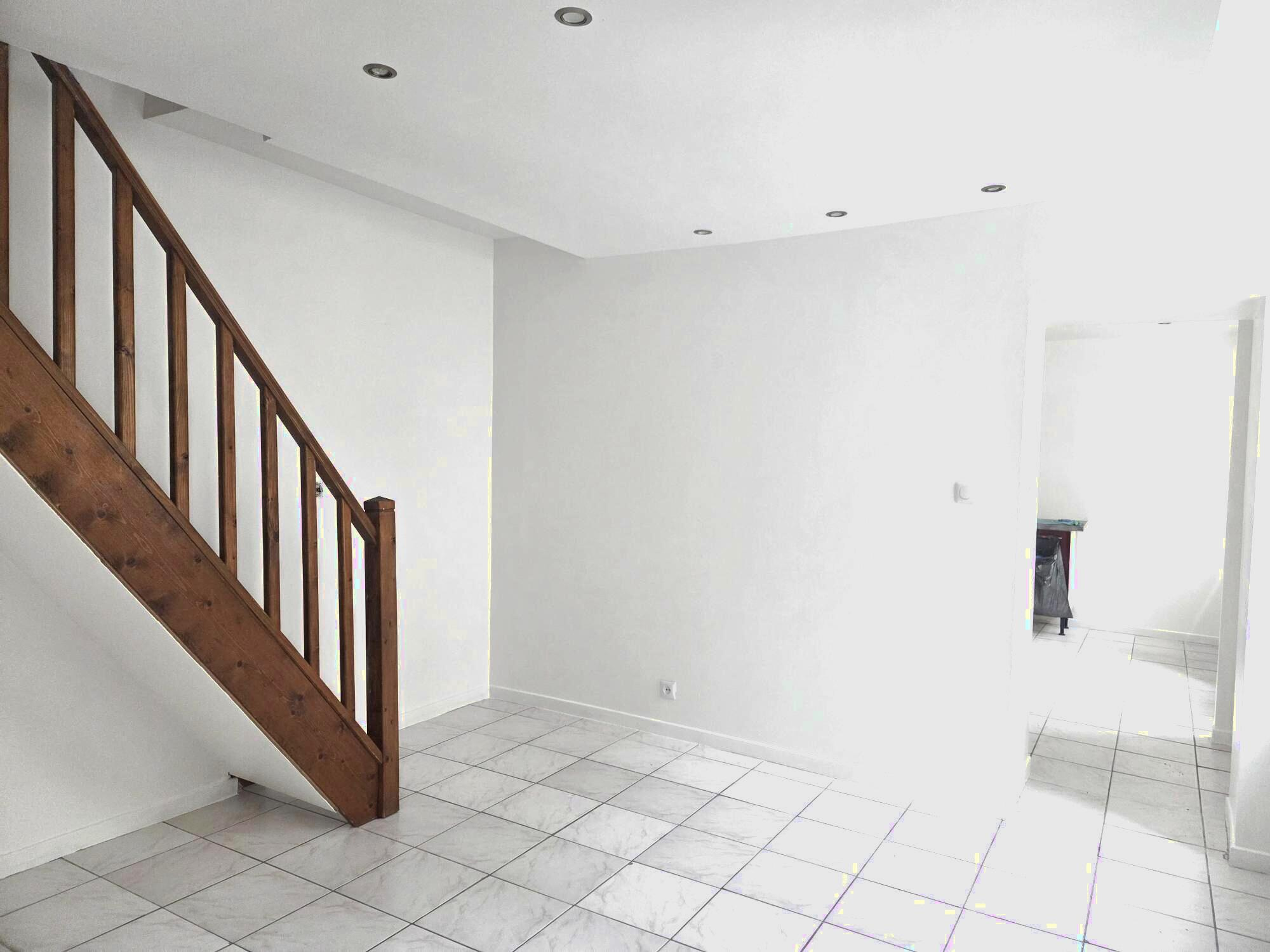 Maison à vendre à Saint Denis, 50 m², 2 pièces – photo 3 sur 7
